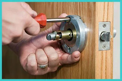 Advanced Locksmith Service Carmel, IN 317-456-5468 - 10-residential-lockouts
